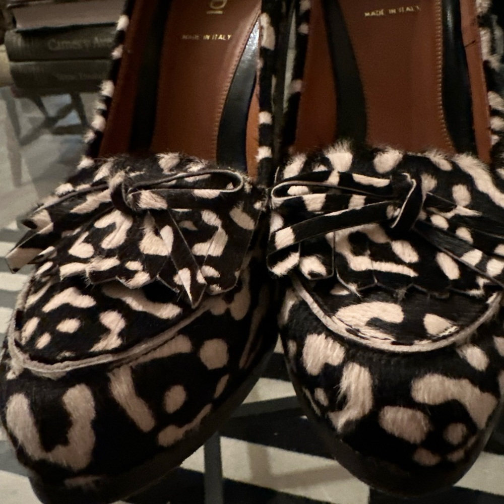 Authentic Fendi Pony hair heels Size 38.5 or 7.5 US. - Picture 2 of 7